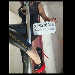 Adinna's artistic pole dance